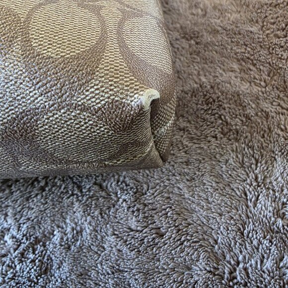 Signature Crossbody & Wristlet Set Brown Khaki Leather Trim - Picture 5 of 16